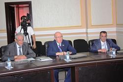 جلسه مدیرعامل با رئیس کمیسیون بهداشت مجلس آذربایجان