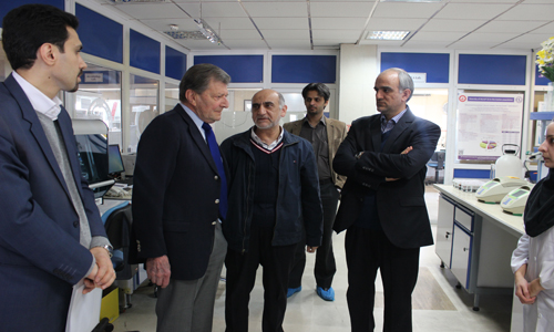 بازدید پروفسور فریدون علاء از ...