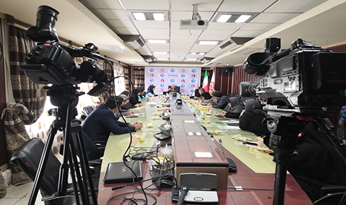 نشست خبری مدیرعامل بانک خون بن...