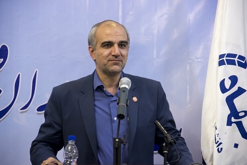 نشست خبری مدیرعامل بانک خون بن...