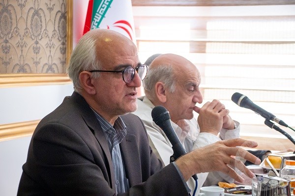 نیازمند همکاری مستمر متخصصان ز...